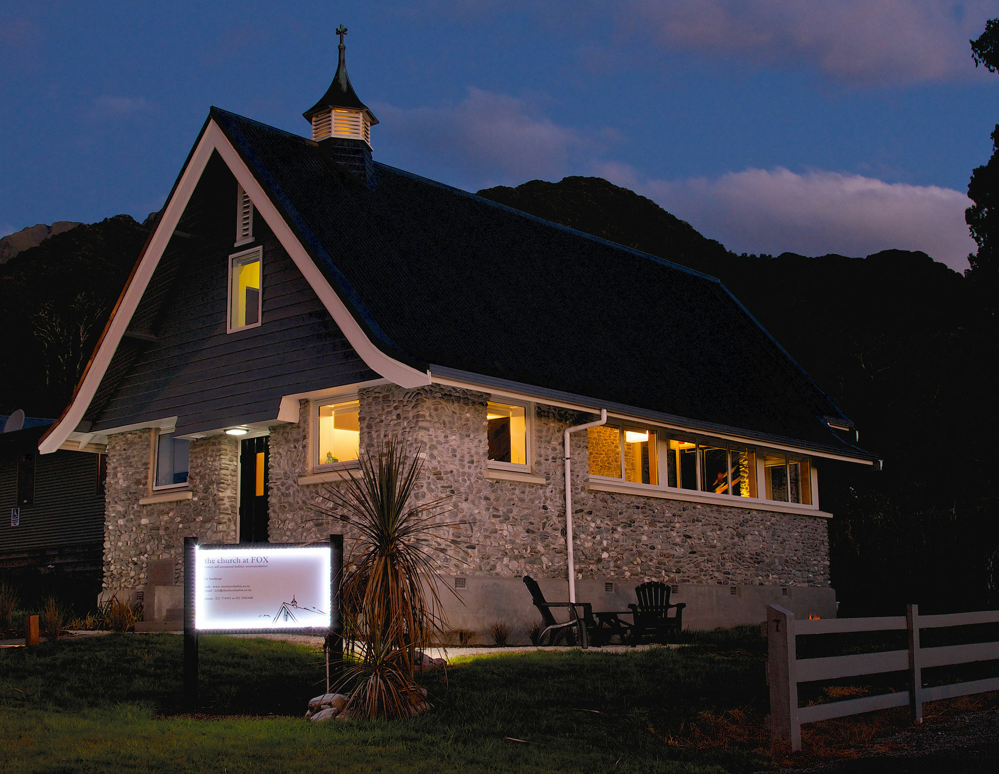 The Church At Fox 폭스빙하 외부 사진
